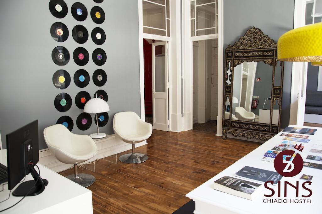 5 Sins Chiado Hostel Lisboa Kültér fotó