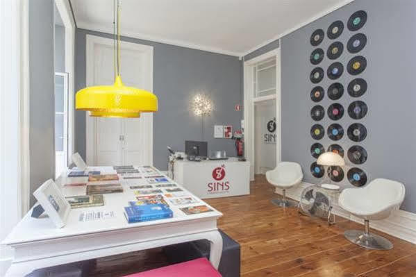 5 Sins Chiado Hostel Lisboa Kültér fotó